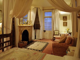 Alice's Cottages & Spa Hideaways - Holiday Byron Bay 1