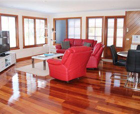 Anchlia Waterfront Cottages - Holiday Byron Bay 0