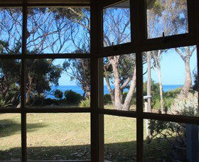 Anchlia Waterfront Cottages - Holiday Byron Bay 3