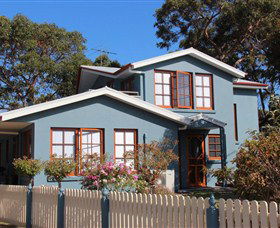 Anchlia Waterfront Cottages - Holiday Byron Bay 4