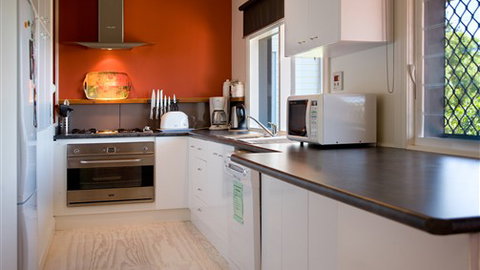 Arabella Heights- Daylesford - Holiday Byron Bay 3