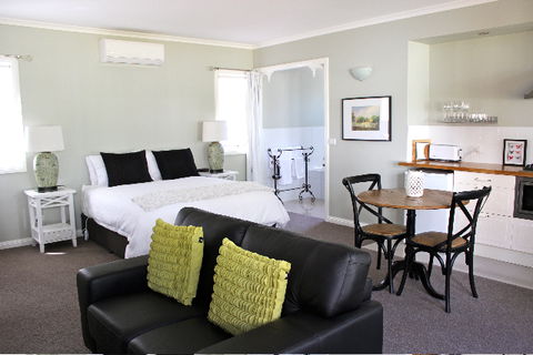 Amelina Cottages - Holiday Byron Bay 1