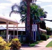 Balranald Motor Inn - Holiday Byron Bay