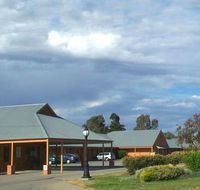 Bishop's Lodge Motor Inn - Holiday Byron Bay