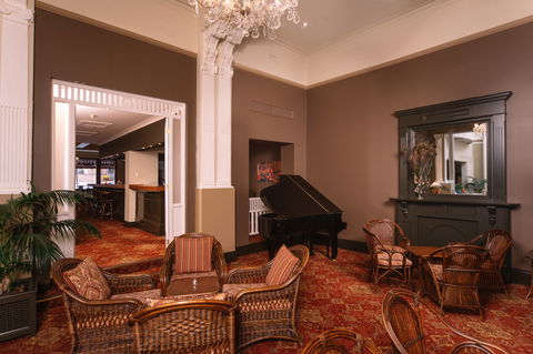 Hadley's Orient Hotel - Holiday Byron Bay 9