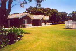 Highview Holiday Village Caravan Park - Holiday Byron Bay 0