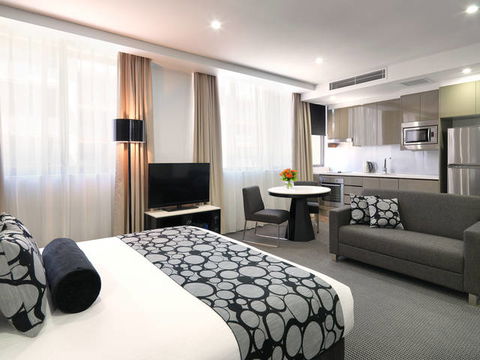 Meriton Serviced Apartments - North Ryde - Holiday Byron Bay 0