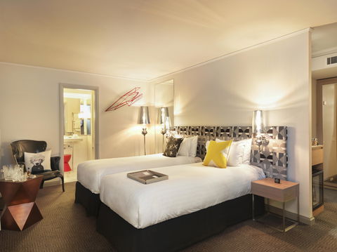 QT Canberra - Holiday Byron Bay 6
