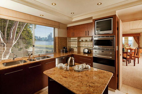 The Peninsula - Riverside Serviced Apartments - Holiday Byron Bay 10