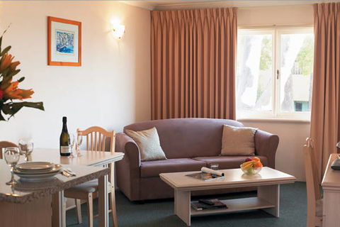 The Peninsula - Riverside Serviced Apartments - Holiday Byron Bay 11