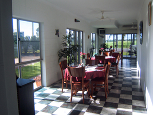 Whitsunday Palms - Holiday Byron Bay 2