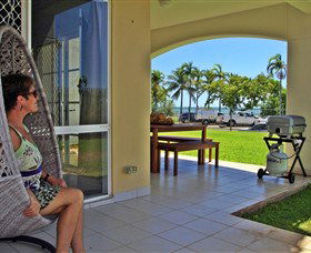 Absolute Beachfront Apartment - Holiday Byron Bay 0