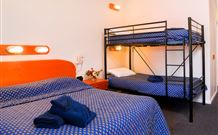 Rest Point Motor Inn And Hereford Steakhouse - Glen Innes - Holiday Byron Bay 0