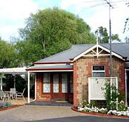 Amble In Self Contained Accommodation - Garden Retreat B  B - Holiday Byron Bay