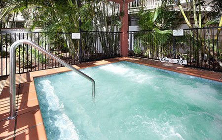 Australis Sovereign Hotel - Holiday Byron Bay 5