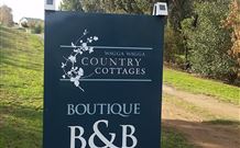 Wagga Wagga Country Cottages - - Holiday Byron Bay 0