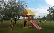 Wagga Wagga Country Cottages - - Holiday Byron Bay 4