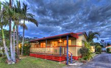 Andrea's Houses - Frangipani House - Holiday Byron Bay 0