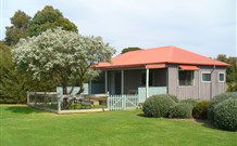 Pebble Bay Cottage - Holiday Byron Bay 1