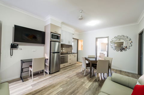 Athena Motel Apartments - Holiday Byron Bay 8