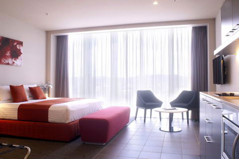 Abode Woden - Holiday Byron Bay 1