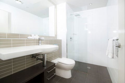 Abode Woden - Holiday Byron Bay 7