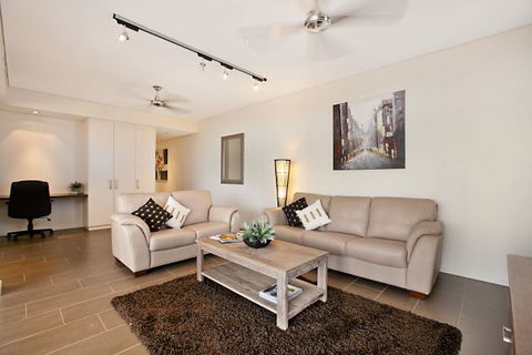 Ananya Executive - Holiday Byron Bay 2