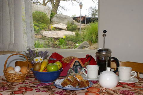 Naimanya Cottage - Holiday Byron Bay 1
