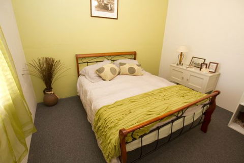 Anderl's Beach Cottage - Holiday Byron Bay 3