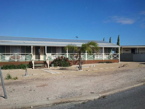 Annies Rest - Holiday Byron Bay 0