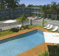 Commodore Motor Inn Mildura - Holiday Byron Bay