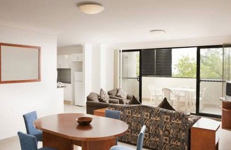 Pacific International Apts Bankstown - Holiday Byron Bay 4
