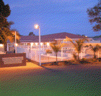 Charles Rasp Motor Inn and Cottages