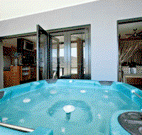 Waterfront Whitsunday Retreat