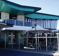 Highlander Hotel Bar Kitchen Rooftop - Holiday Byron Bay
