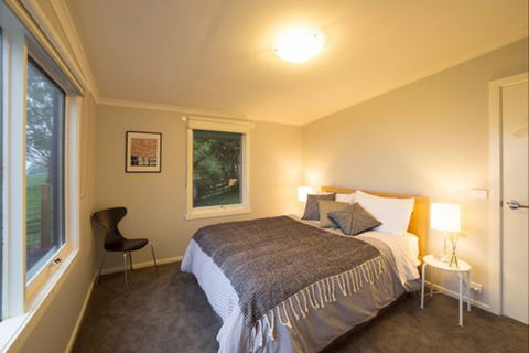 Halcyon Cottage Retreat - Self Contained Accommodation - Holiday Byron Bay 9
