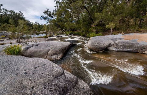 Wallaroo Rock Camp At Wallaroo Conservation Park - Holiday Byron Bay 0