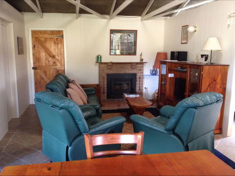 Avaleigh Elms Farmstay - Holiday Byron Bay 4
