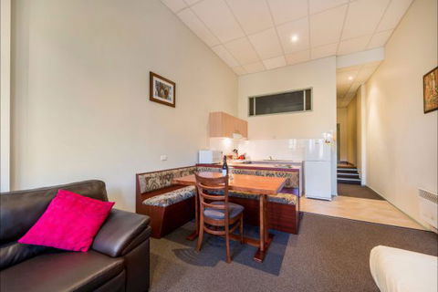 Falls Creek Country Club - Holiday Byron Bay 7