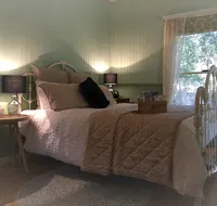 Telegraph Retreat Cottages - Holiday Byron Bay
