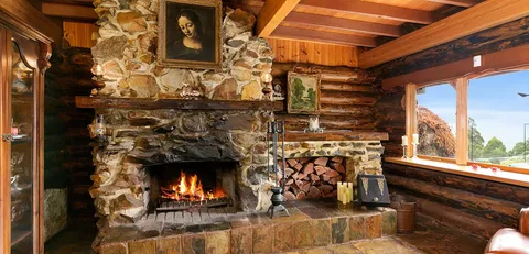 Eagles Nest Luxury Mountain Retreat - Holiday Byron Bay 3