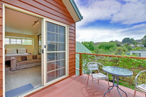 Aloft Boutique Accommodation - Holiday Byron Bay 1