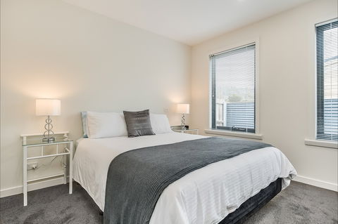 Apartments On Fraser Bicheno - Holiday Byron Bay 2