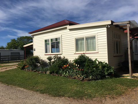 Fairview Bed And Breakfast Cottage - Holiday Byron Bay 0