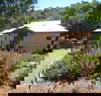 Jalbrook  Estate-  CottagesAlpacasGallery  Function Centre - Holiday Byron Bay
