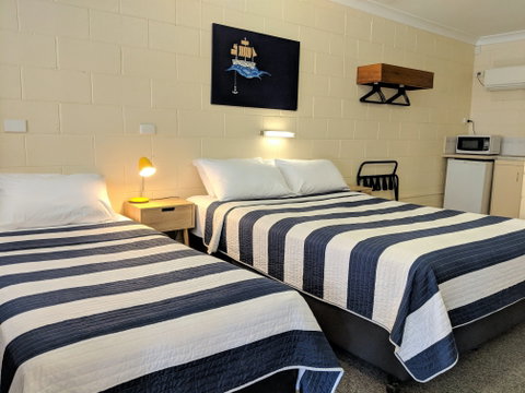 Sail Inn - Yeppoon - Holiday Byron Bay 3