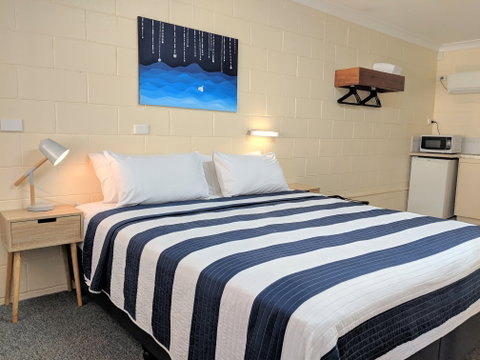 Sail Inn - Yeppoon - Holiday Byron Bay 4