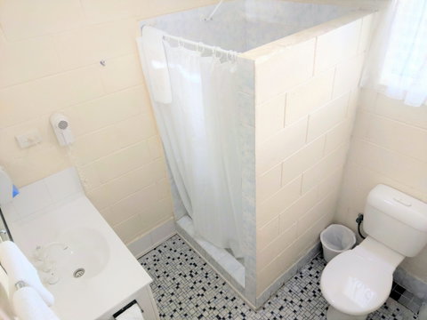 Sail Inn - Yeppoon - Holiday Byron Bay 5