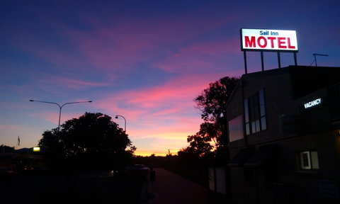 Sail Inn - Yeppoon - Holiday Byron Bay 8