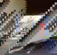 The Royal Hotel Bungendore - Holiday Byron Bay